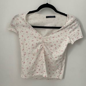 Brandy Melville t-shirt